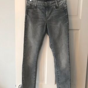 GStar D-Staq 31” jeans. Mid-rise skinnies.